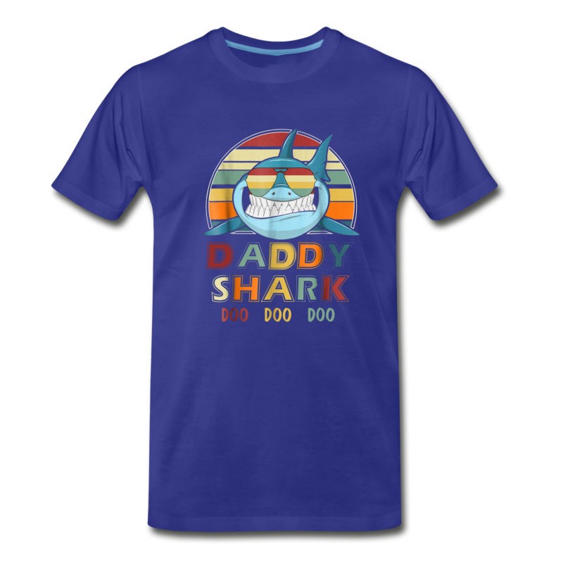 Men's Retro Vintage Daddy Shark Tshirt Gift For Father T-Shirt