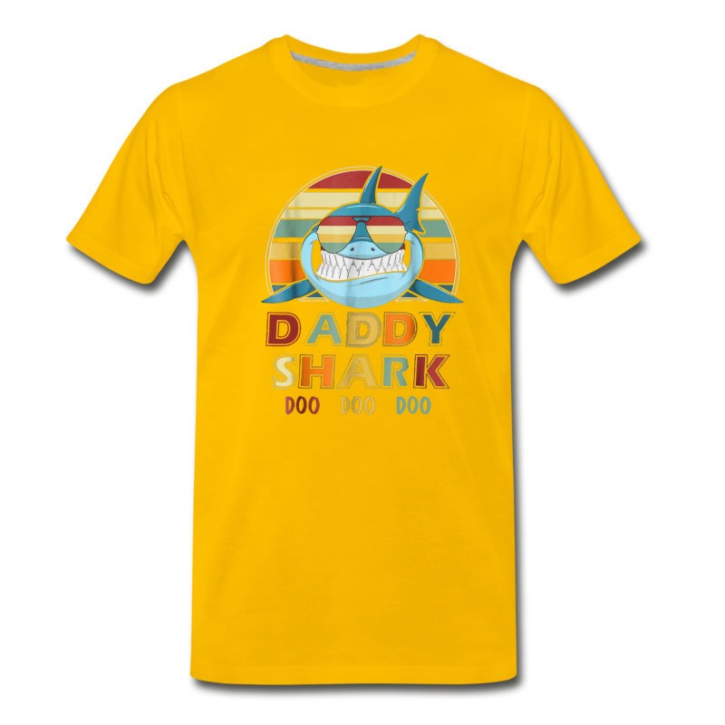 Men's Retro Vintage Daddy Shark Tshirt Gift For Father T-Shirt